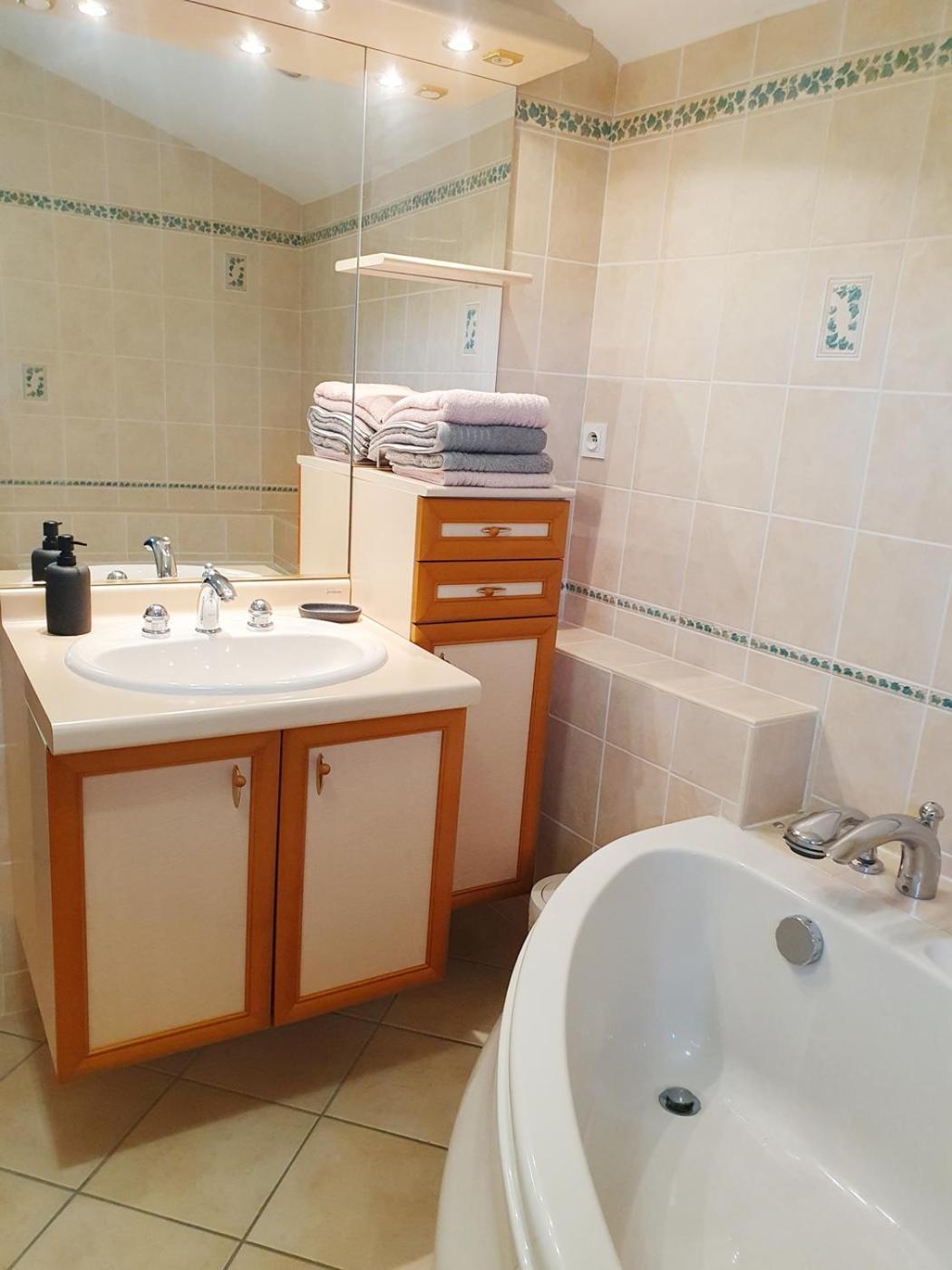 Le Clos Violet Clesse Holiday Home For 6 Eksteriør bilde